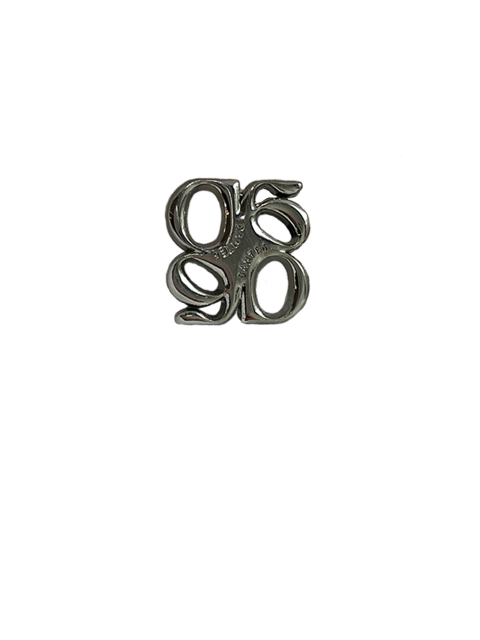 Motif brooch