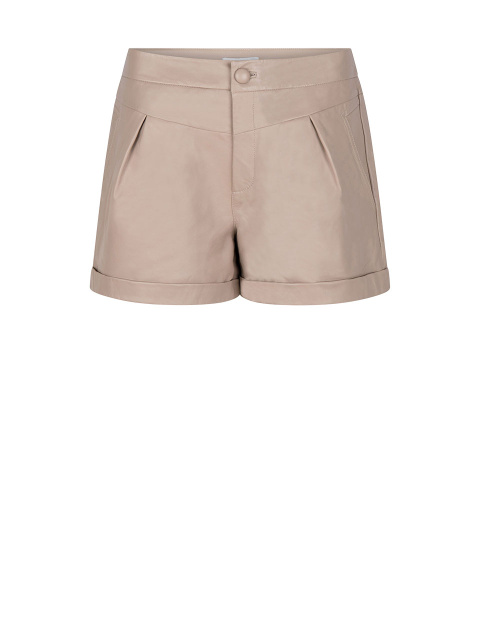 D6Azra shorts