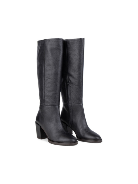 D6Willow knee boots